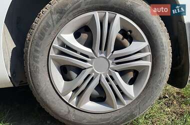 Хэтчбек Renault Megane 2011 в 