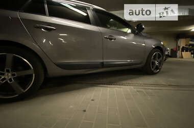 Универсал Renault Megane 2012 в 