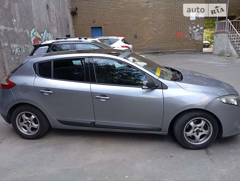 Хэтчбек Renault Megane 2010 в Киеве фото 11 Хэтчбек Renault Megane 2010 в Киеве