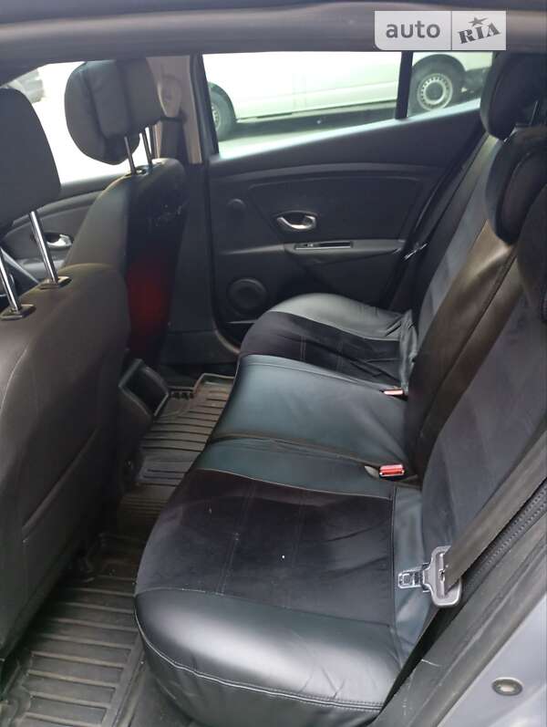 Хэтчбек Renault Megane 2010 в Киеве фото 13 Хэтчбек Renault Megane 2010 в Киеве