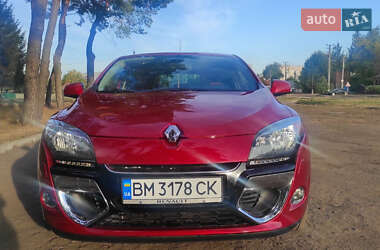 Хэтчбек Renault Megane 2012 в 