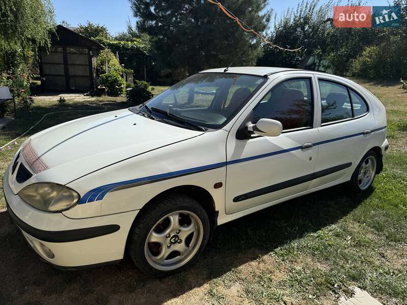 Хэтчбек Renault Megane 2002 в Киеве
