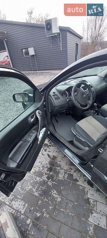 Хэтчбек Renault Megane 2006 в Ровно фото 7 Хэтчбек Renault Megane 2006 в Ровно