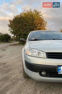 Седан Renault Megane 2004 в Краснограде