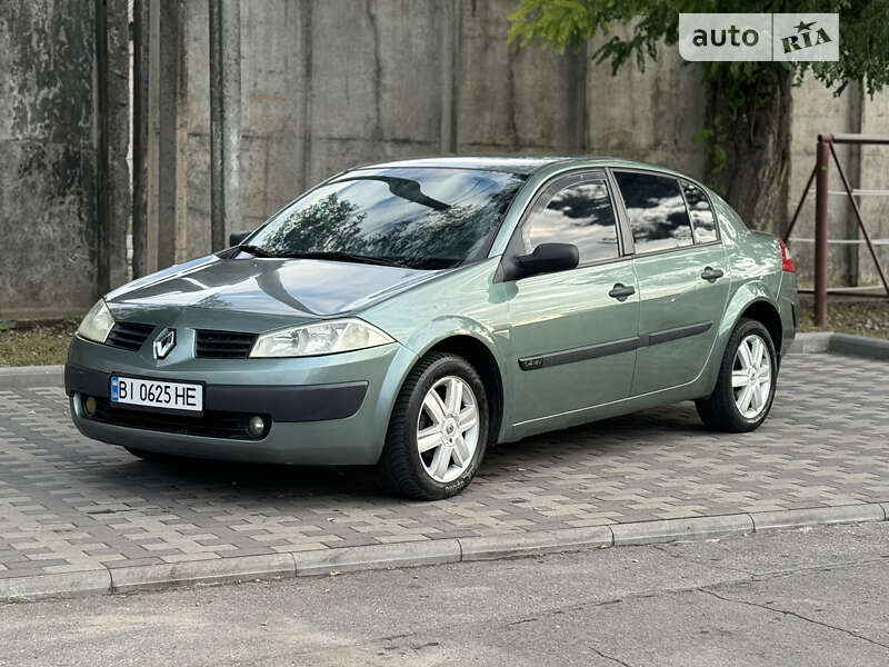 Седан Renault Megane 2004 в 