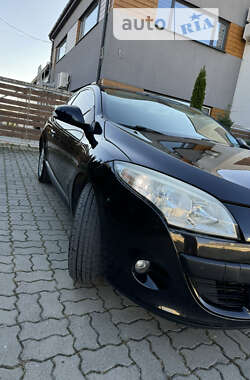 Купе Renault Megane 2010 в Стрию