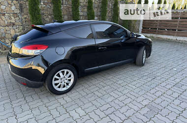 Купе Renault Megane 2010 в Стрию