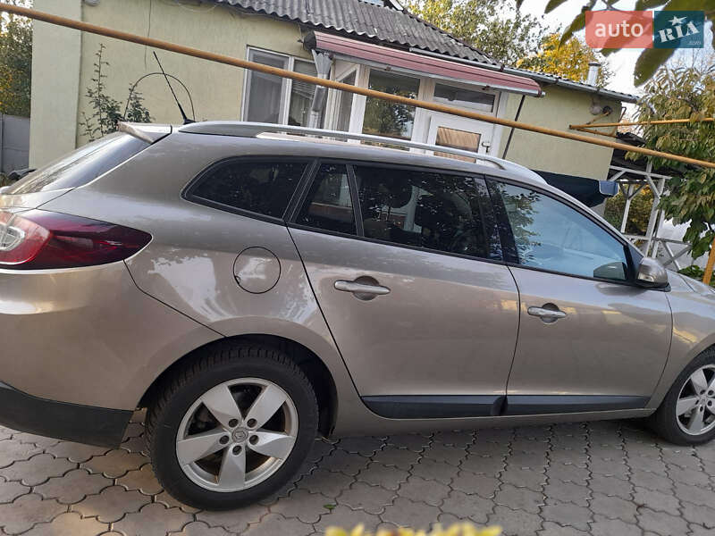 Универсал Renault Megane 2010 в Ахтырке фото 9 Универсал Renault Megane 2010 в Ахтырке