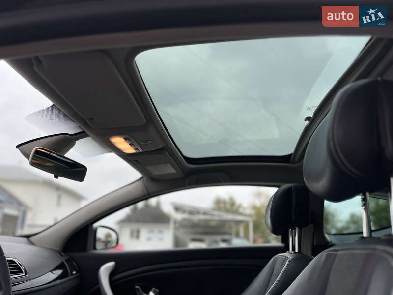 Купе Renault Megane 2011 в Чернівцях