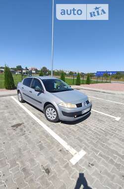 Седан Renault Megane 2003 в Стрию