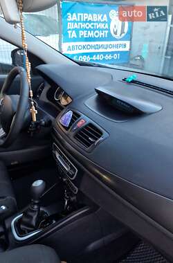 Универсал Renault Megane 2011 в 