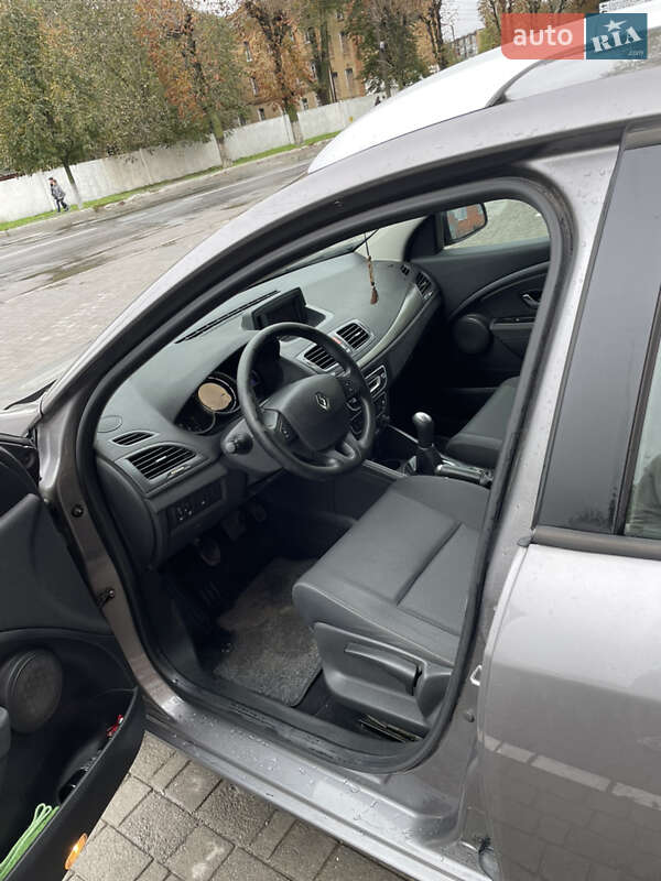 Универсал Renault Megane 2010 в Староконстантинове фото 8 Универсал Renault Megane 2010 в Староконстантинове