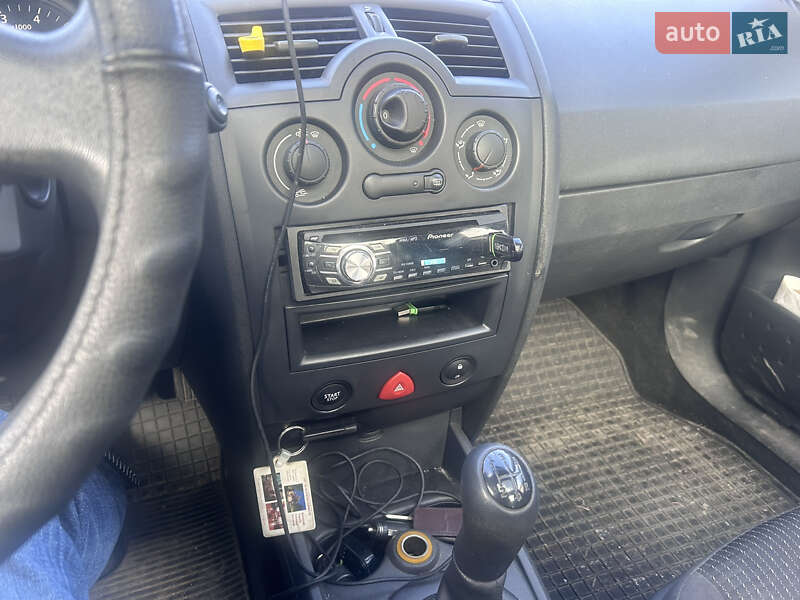 Хэтчбек Renault Megane 2004 в Ивано-Франковске