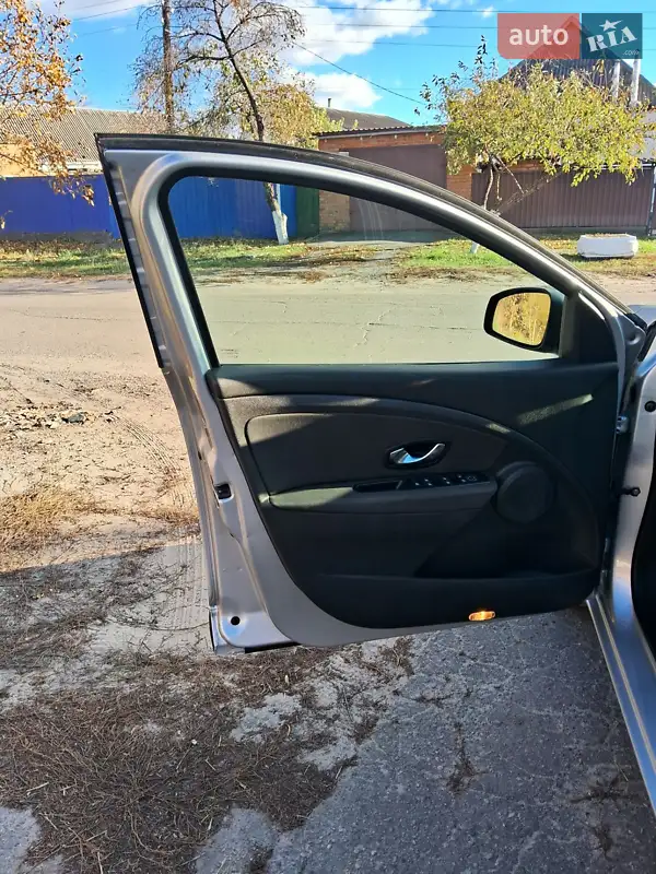 Renault Megane 2011 VIN VF1KZ1W0644587530 фото оголошення 12 з 55