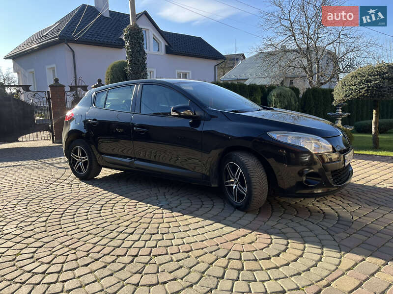 Хэтчбек Renault Megane 2009 в Николаеве фото 5 Хэтчбек Renault Megane 2009 в Николаеве