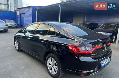 Седан Renault Megane 2021 в 