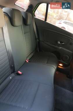 Универсал Renault Megane 2011 в 