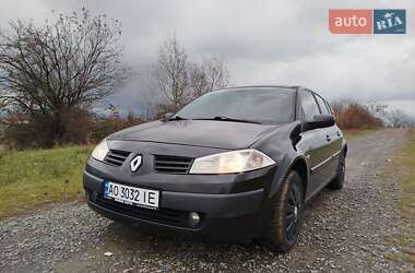 Хэтчбек Renault Megane 2005 в 