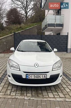 Хэтчбек Renault Megane 2012 в Горохове