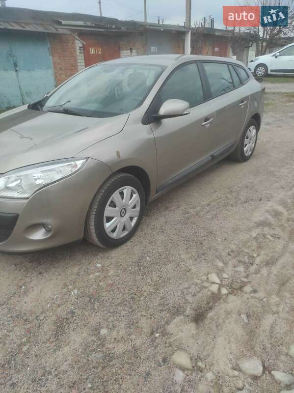 Универсал Renault Megane 2011 в Александрие фото 5 Универсал Renault Megane 2011 в Александрие