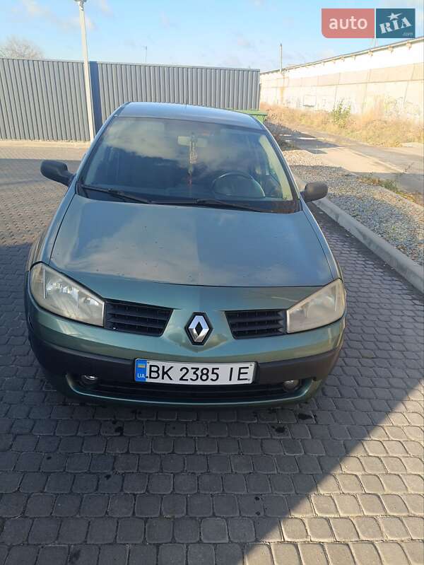 Седан Renault Megane 2004 в Днепре