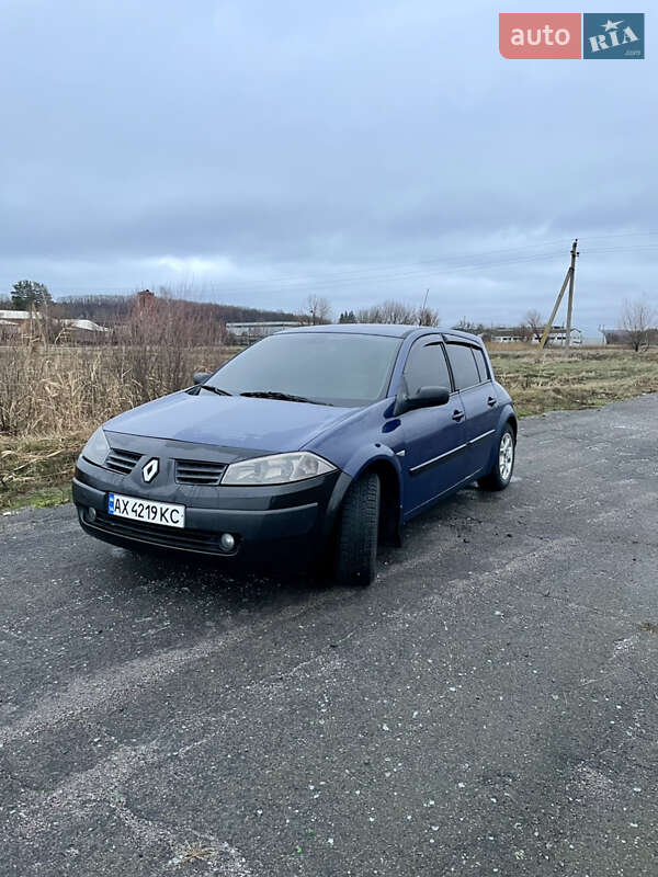 Хэтчбек Renault Megane 2003 в Краснокутске