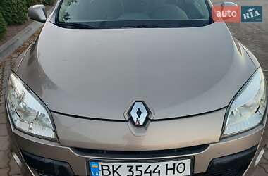 Хетчбек Renault Megane 2011 в Сарнах