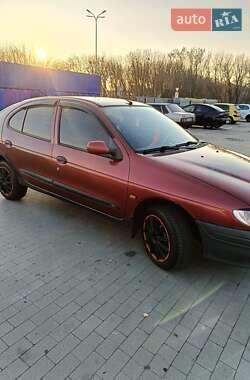 Хэтчбек Renault Megane 1996 в Борисполе