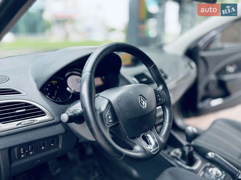 Универсал Renault Megane 2013 в Тернополе фото 19 Универсал Renault Megane 2013 в Тернополе