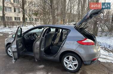 Хэтчбек Renault Megane 2013 в Коростене