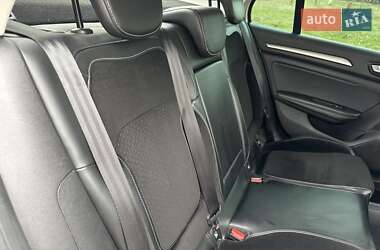 Седан Renault Megane 2017 в 