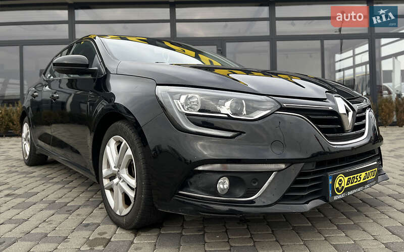 Хэтчбек Renault Megane 2017 в 