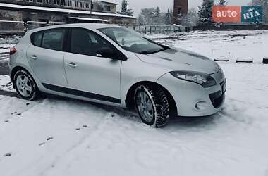 Хэтчбек Renault Megane 2012 в Золочеве