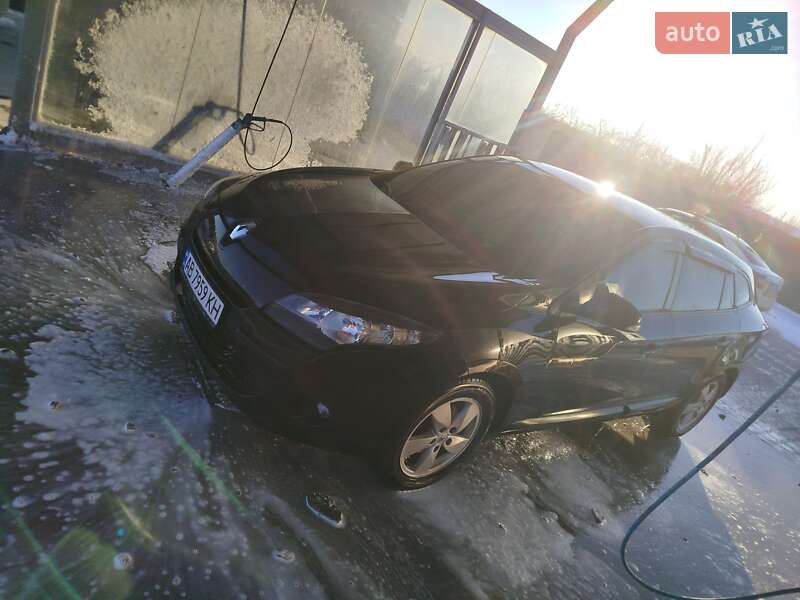 Универсал Renault Megane 2011 в 