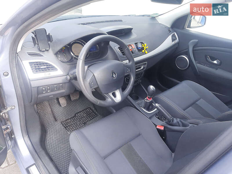 Хэтчбек Renault Megane 2010 в Берегово