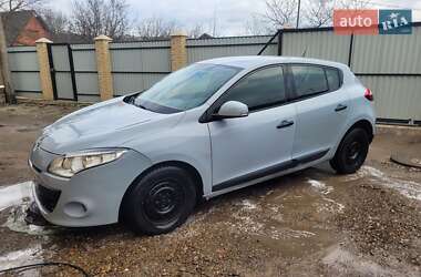 Хэтчбек Renault Megane 2011 в 