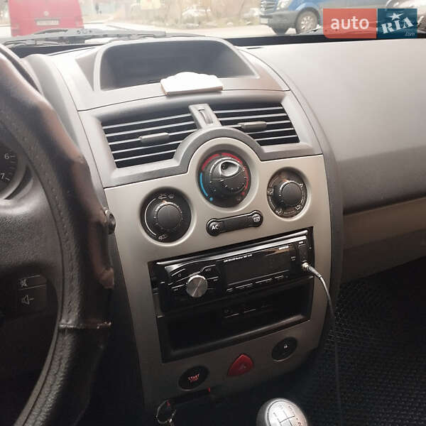 Хэтчбек Renault Megane 2003 в Сумах