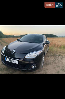 Хэтчбек Renault Megane 2012 в 