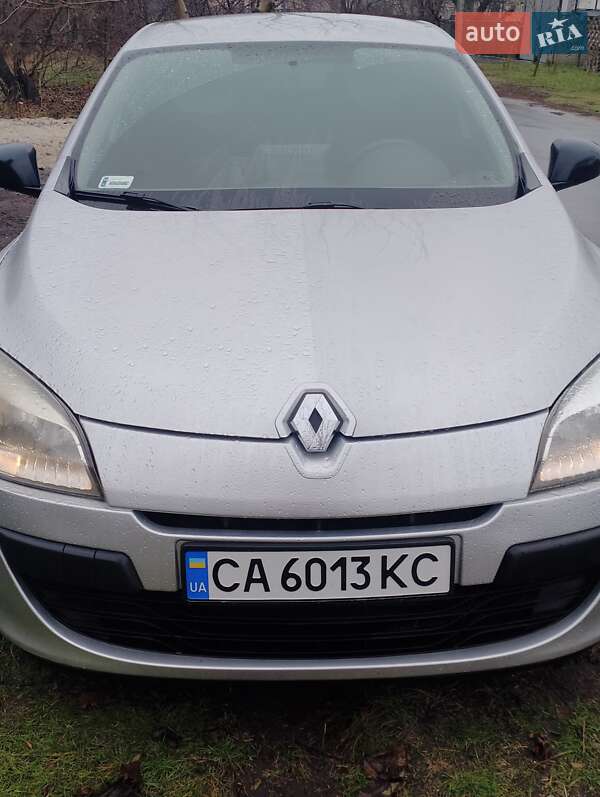 Универсал Renault Megane 2010 в 