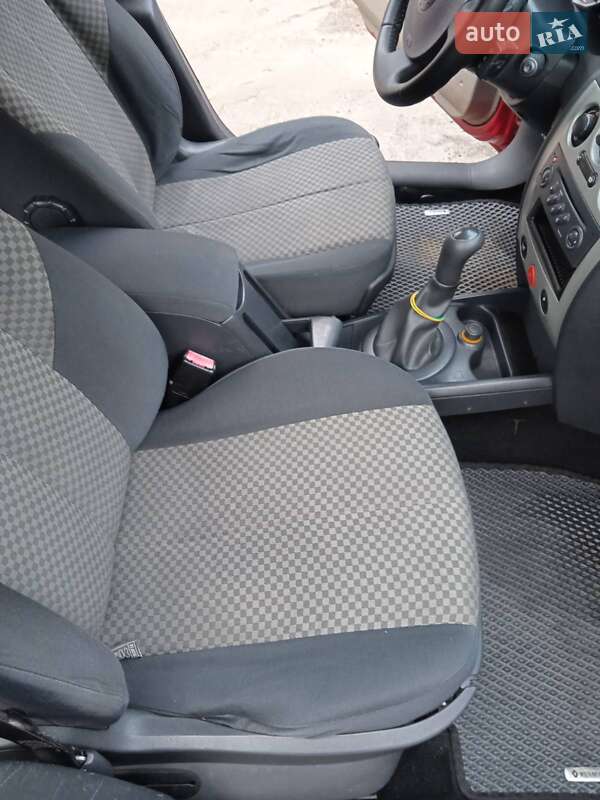 Универсал Renault Megane 2004 в Полтаве фото 8 Универсал Renault Megane 2004 в Полтаве