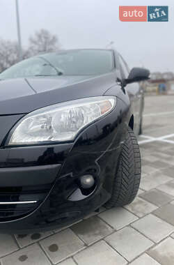 Универсал Renault Megane 2011 в 