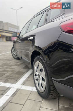 Универсал Renault Megane 2011 в 