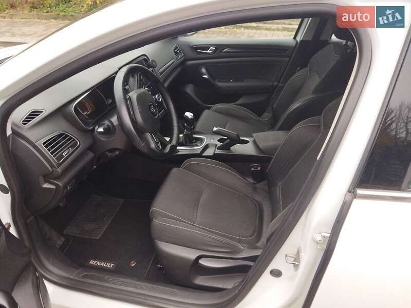 Универсал Renault Megane 2016 в Корсуне-Шевченковском фото 9 Универсал Renault Megane 2016 в Корсуне-Шевченковском