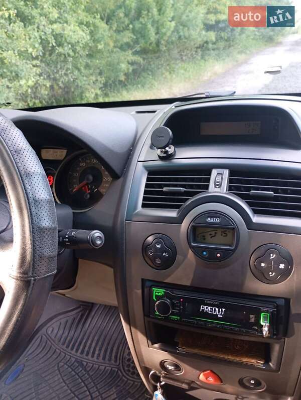 Седан Renault Megane 2006 в Любаре фото 7 Седан Renault Megane 2006 в Любаре