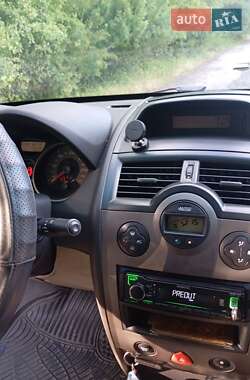 Седан Renault Megane 2006 в Любаре