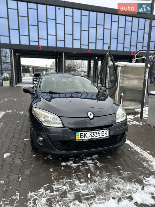 Универсал Renault Megane 2010 в 