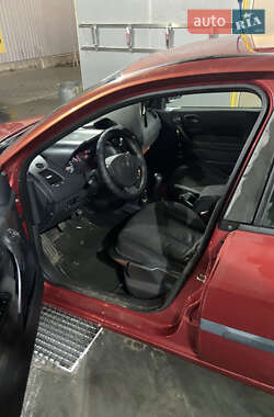 Хетчбек Renault Megane 2004 в 