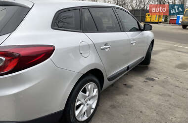 Универсал Renault Megane 2011 в 