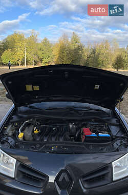 Хетчбек Renault Megane 2009 в 