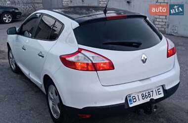 Хэтчбек Renault Megane 2011 в 